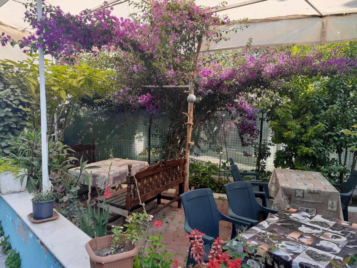 Samos Apart Pension Guzelcamlı Екстериор снимка