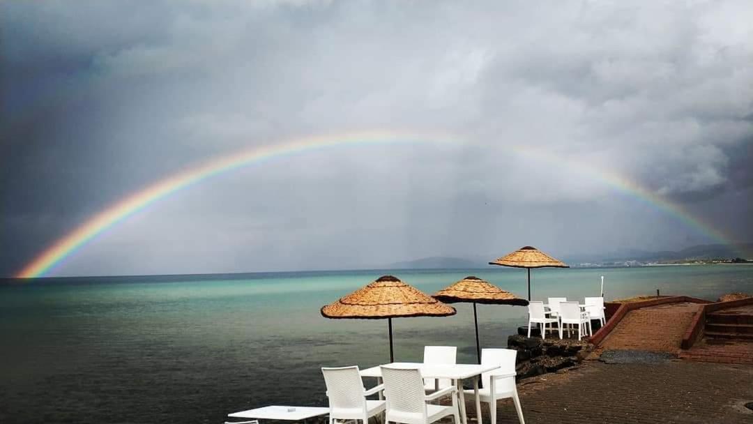 Samos Apart Pension Guzelcamlı Екстериор снимка